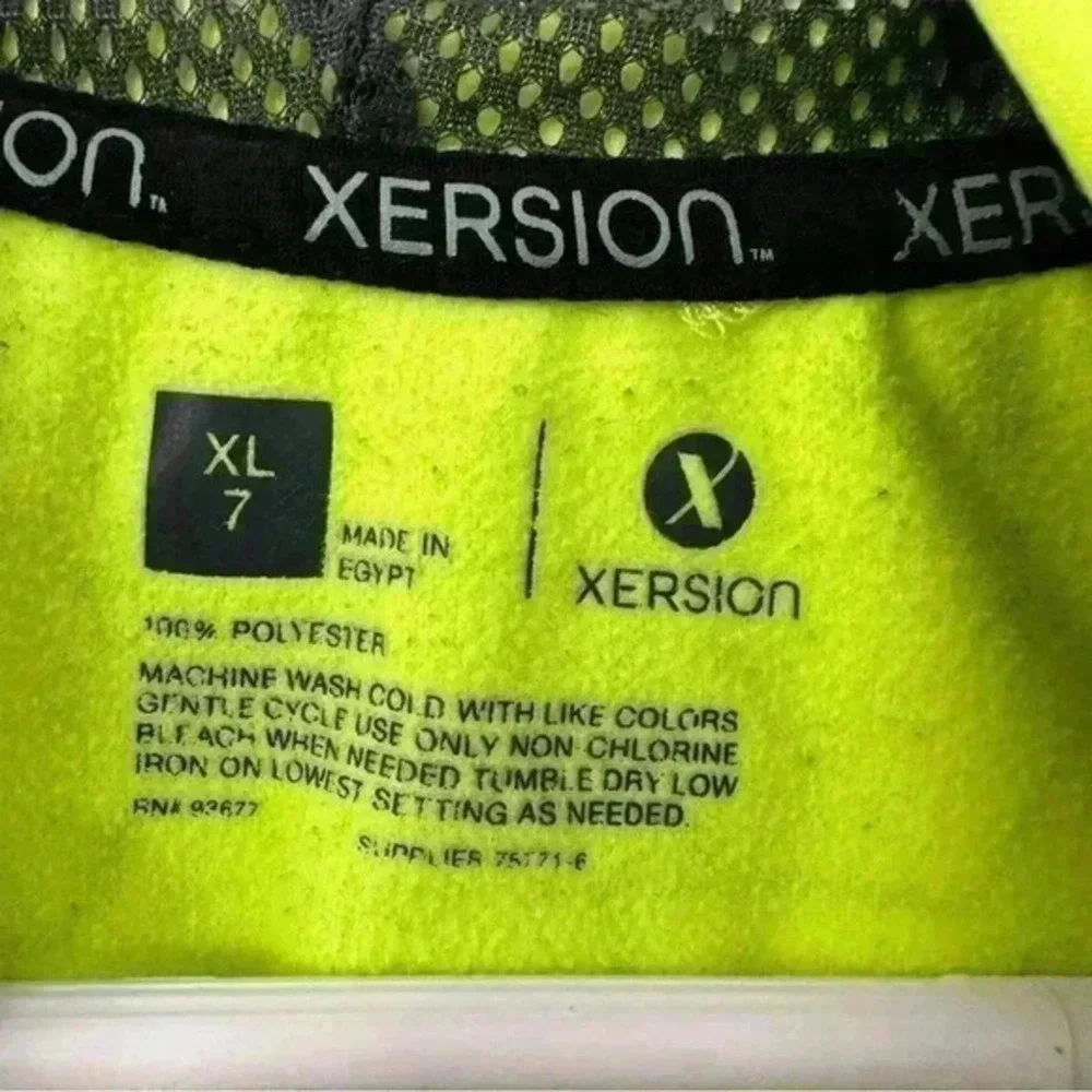Xersion Geometric Hexagon Neon Yellow Black‎ Long Sleeve Zip Up Hoodie Kids XL